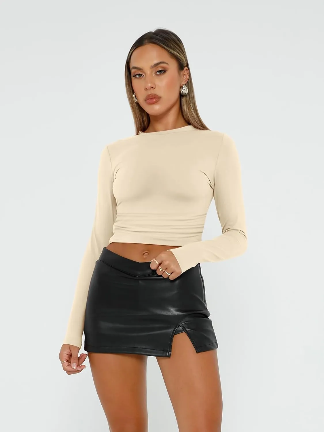 AUTOMET Womens Long Sleeve Shirt Basic Crop Tops Fall Fashion Underscrubs Layer Slim Fit Winter Clothes