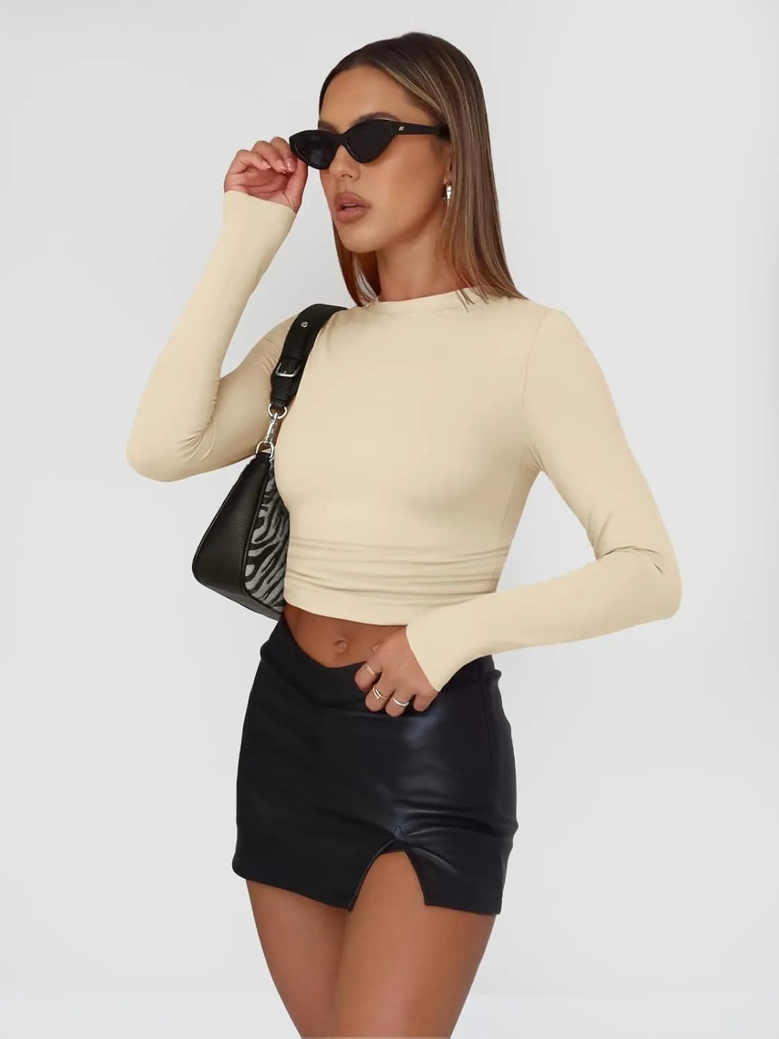 AUTOMET Womens Long Sleeve Shirt Basic Crop Tops Fall Fashion Underscrubs Layer Slim Fit Winter Clothes