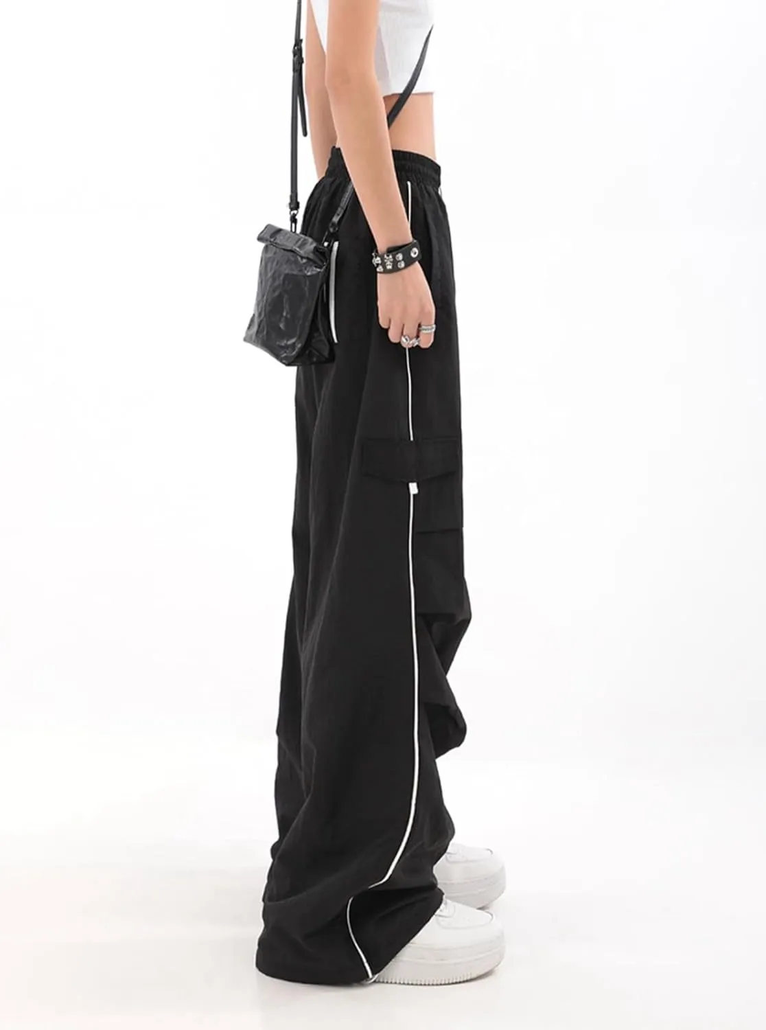 Baggy Parachute Pants for Womens Wide Leg Cargo Pants Y2k with Pockets Boyfriend Harajuku Streetwear Goth