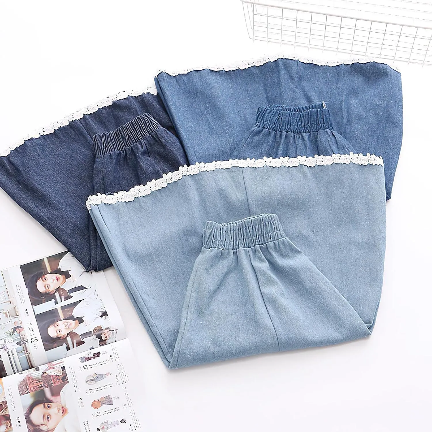 chouyatou Women's Casual Elastic Waist Denim A-Line Skirt Color Block Lace Hem Pleated Swing Jean Midi Skirt