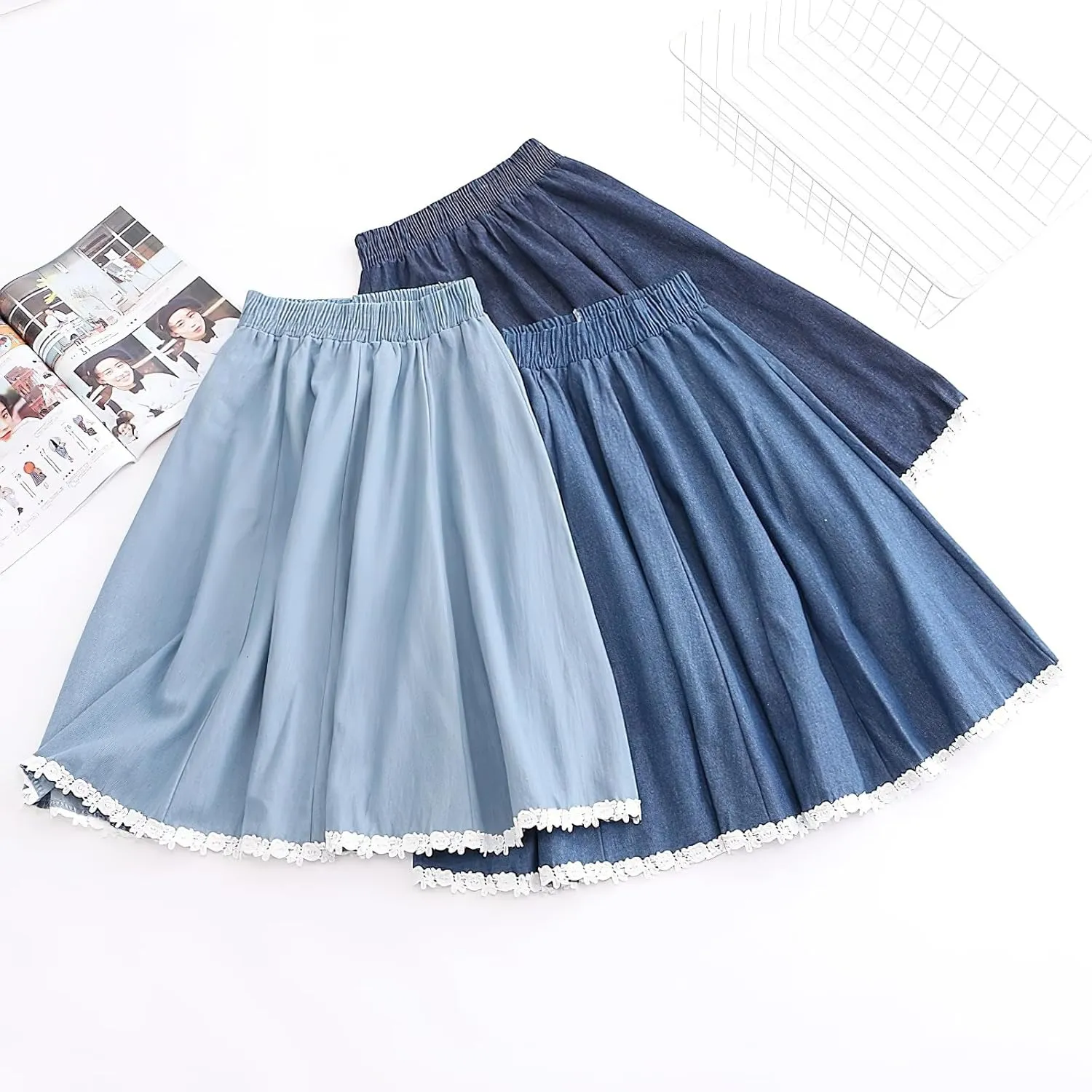 chouyatou Women's Casual Elastic Waist Denim A-Line Skirt Color Block Lace Hem Pleated Swing Jean Midi Skirt
