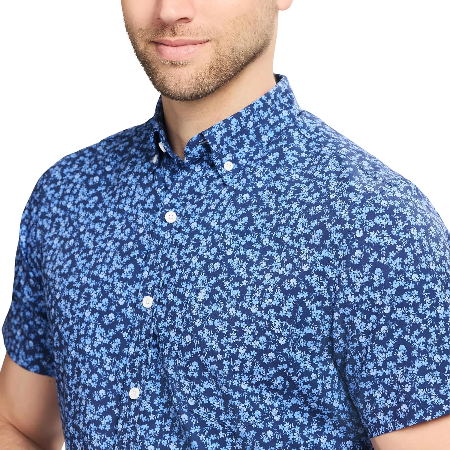 IZOD Men's Breeze Short Sleeve Button Down Patterned Shirt