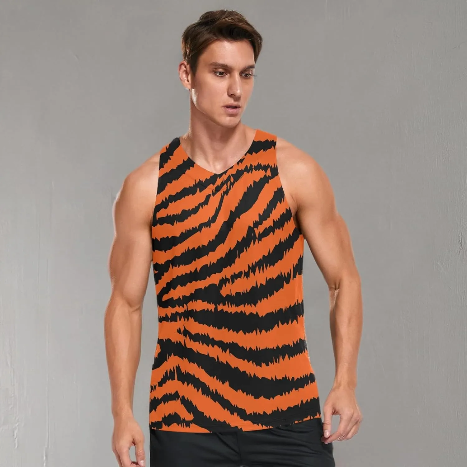 Men's Quick Dry Sports Tank Tops for Gym Athletic Fitness Running Workout Beach Sleeveless Shirts with Pocket